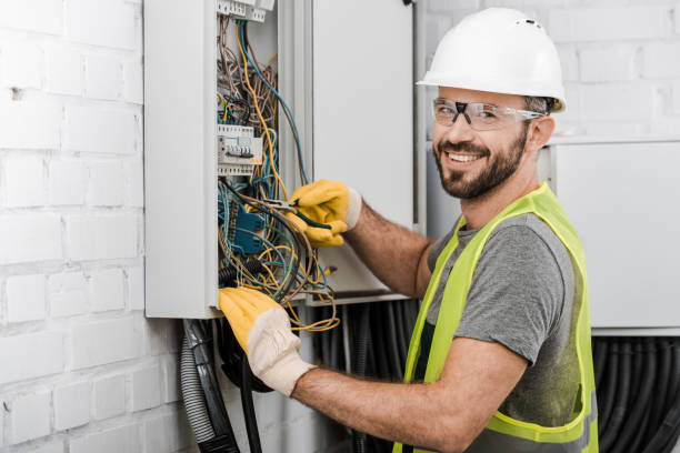Best Licensed Electrician  in Clever, MO
