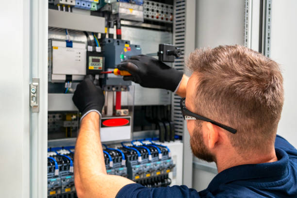 Best Affordable Emergency Electrician  in Clever, MO
